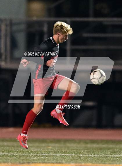 Thumbnail 1 in Cromwell vs. Somers (CIAC Class S Semifinal) photogallery.