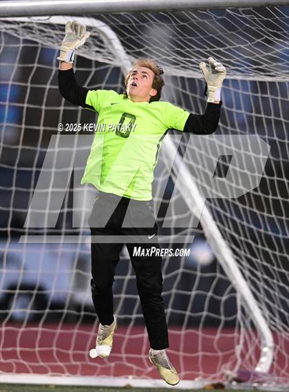 Thumbnail 1 in Cromwell vs. Somers (CIAC Class S Semifinal) photogallery.