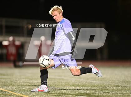 Thumbnail 2 in Cromwell vs. Somers (CIAC Class S Semifinal) photogallery.