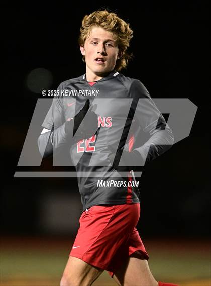 Thumbnail 2 in Cromwell vs. Somers (CIAC Class S Semifinal) photogallery.