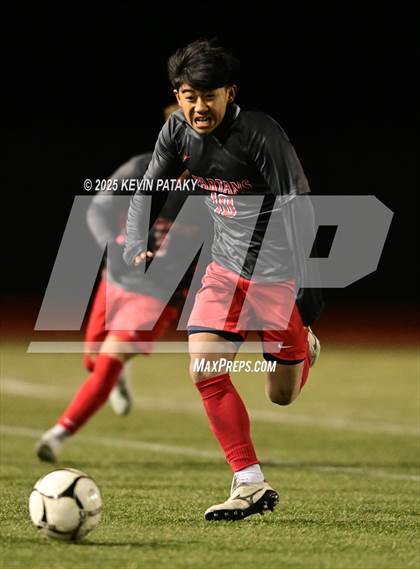 Thumbnail 2 in Cromwell vs. Somers (CIAC Class S Semifinal) photogallery.