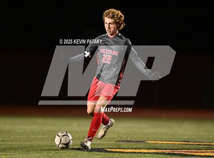 Thumbnail 3 in Cromwell vs. Somers (CIAC Class S Semifinal) photogallery.