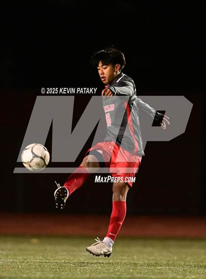 Thumbnail 3 in Cromwell vs. Somers (CIAC Class S Semifinal) photogallery.