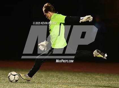 Thumbnail 3 in Cromwell vs. Somers (CIAC Class S Semifinal) photogallery.
