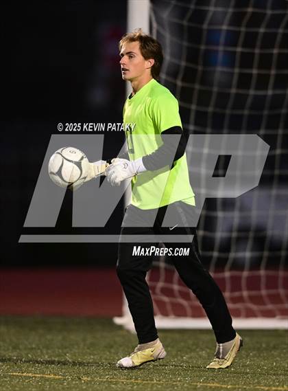 Thumbnail 1 in Cromwell vs. Somers (CIAC Class S Semifinal) photogallery.