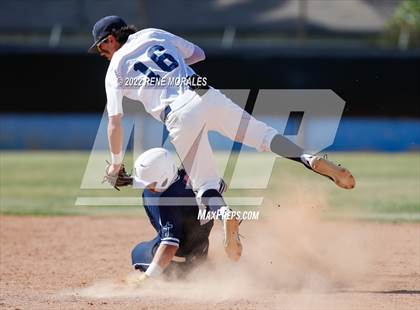 Thumbnail 1 in Aquinas vs Loyola (CIF SS D4 Quarterfinal Playoff) photogallery.