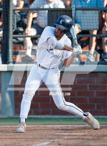Thumbnail 3 in Aquinas vs Loyola (CIF SS D4 Quarterfinal Playoff) photogallery.