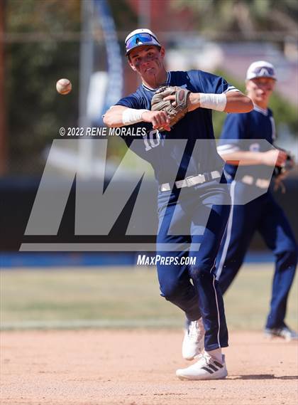Thumbnail 3 in Aquinas vs Loyola (CIF SS D4 Quarterfinal Playoff) photogallery.