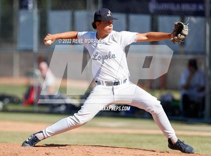 Thumbnail 3 in Aquinas vs Loyola (CIF SS D4 Quarterfinal Playoff) photogallery.