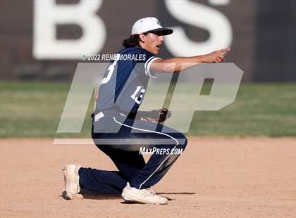 Thumbnail 2 in Aquinas vs Loyola (CIF SS D4 Quarterfinal Playoff) photogallery.