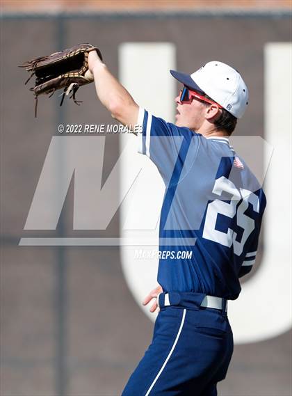 Thumbnail 3 in Aquinas vs Loyola (CIF SS D4 Quarterfinal Playoff) photogallery.