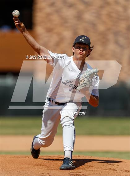 Thumbnail 2 in Aquinas vs Loyola (CIF SS D4 Quarterfinal Playoff) photogallery.