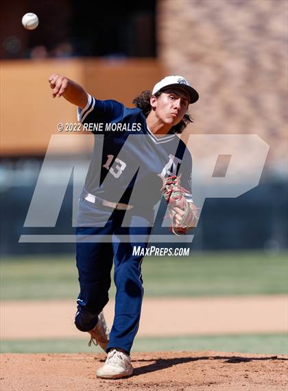 Thumbnail 3 in Aquinas vs Loyola (CIF SS D4 Quarterfinal Playoff) photogallery.