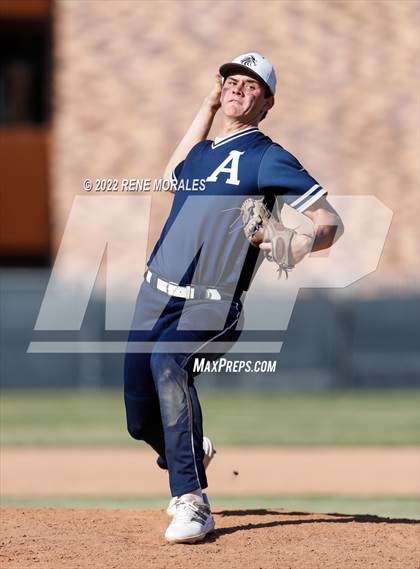 Thumbnail 3 in Aquinas vs Loyola (CIF SS D4 Quarterfinal Playoff) photogallery.