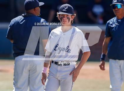 Thumbnail 2 in Aquinas vs Loyola (CIF SS D4 Quarterfinal Playoff) photogallery.