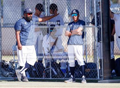 Thumbnail 3 in Aquinas vs Loyola (CIF SS D4 Quarterfinal Playoff) photogallery.