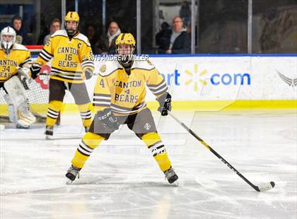Thumbnail 3 in Suffern vs. Canton (NYSPHSAA D1 Semifinal) photogallery.
