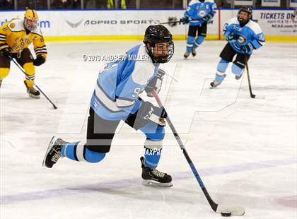 Thumbnail 2 in Suffern vs. Canton (NYSPHSAA D1 Semifinal) photogallery.