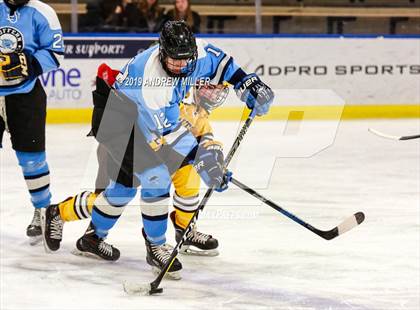 Thumbnail 3 in Suffern vs. Canton (NYSPHSAA D1 Semifinal) photogallery.
