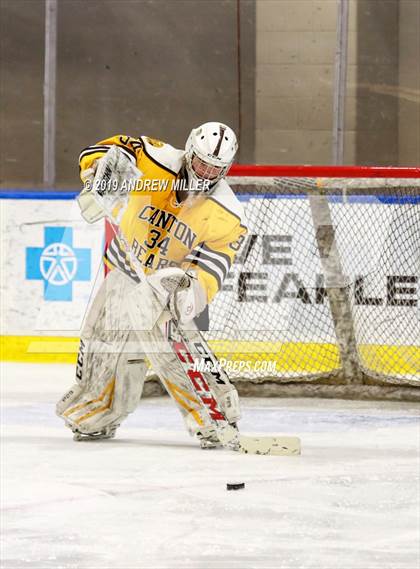 Thumbnail 3 in Suffern vs. Canton (NYSPHSAA D1 Semifinal) photogallery.