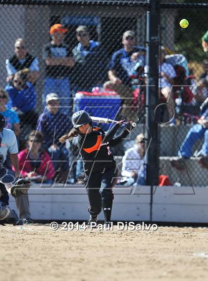 Thumbnail 3 in Erie vs. Valor Christian (CHSAA 4A Semi-Final) photogallery.