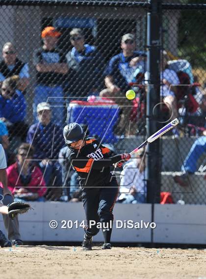 Thumbnail 2 in Erie vs. Valor Christian (CHSAA 4A Semi-Final) photogallery.