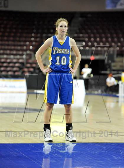 Thumbnail 3 in Salt River vs. St. David (AIA D4 Semifinal) photogallery.