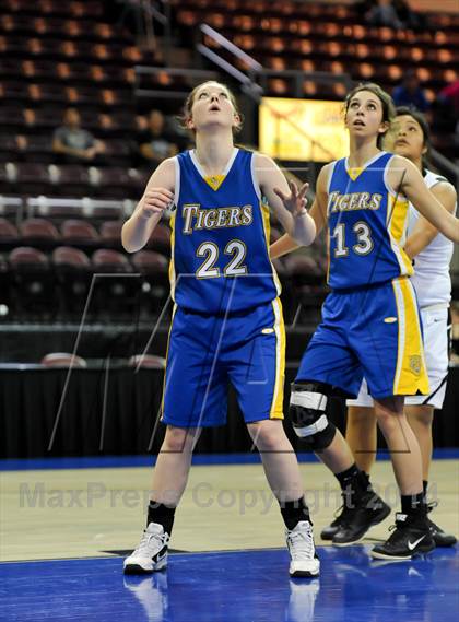 Thumbnail 3 in Salt River vs. St. David (AIA D4 Semifinal) photogallery.