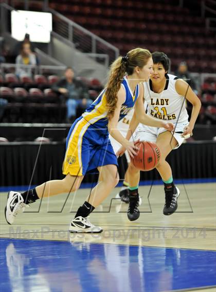 Thumbnail 2 in Salt River vs. St. David (AIA D4 Semifinal) photogallery.
