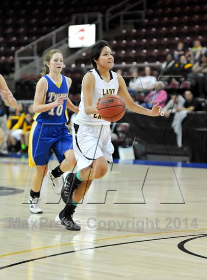 Thumbnail 2 in Salt River vs. St. David (AIA D4 Semifinal) photogallery.