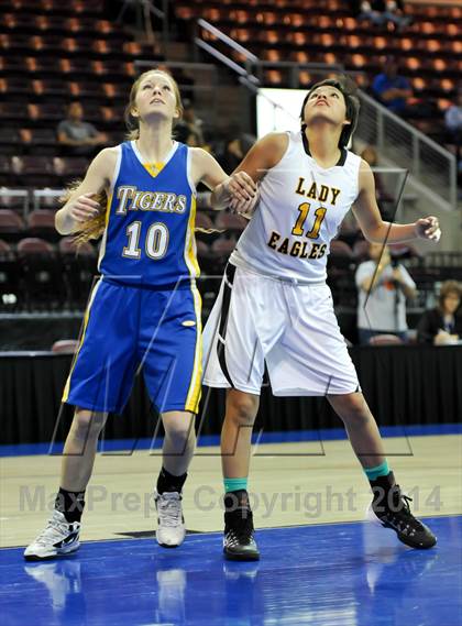 Thumbnail 2 in Salt River vs. St. David (AIA D4 Semifinal) photogallery.