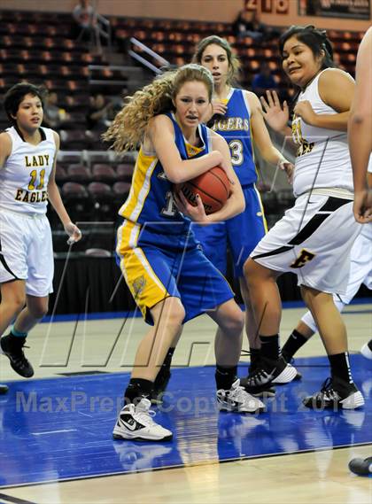 Thumbnail 3 in Salt River vs. St. David (AIA D4 Semifinal) photogallery.