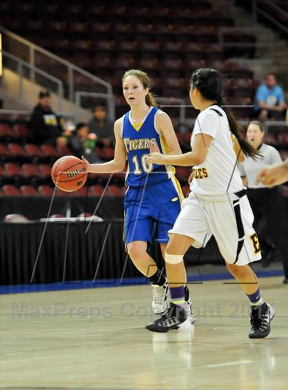 Thumbnail 1 in Salt River vs. St. David (AIA D4 Semifinal) photogallery.