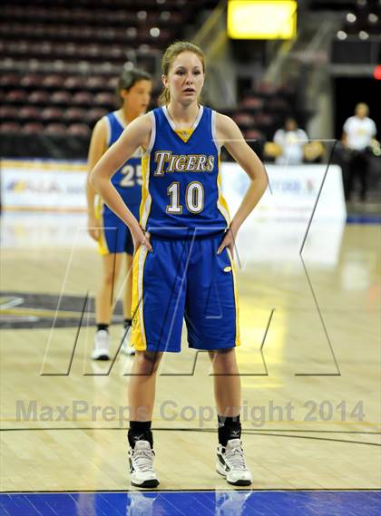Thumbnail 3 in Salt River vs. St. David (AIA D4 Semifinal) photogallery.