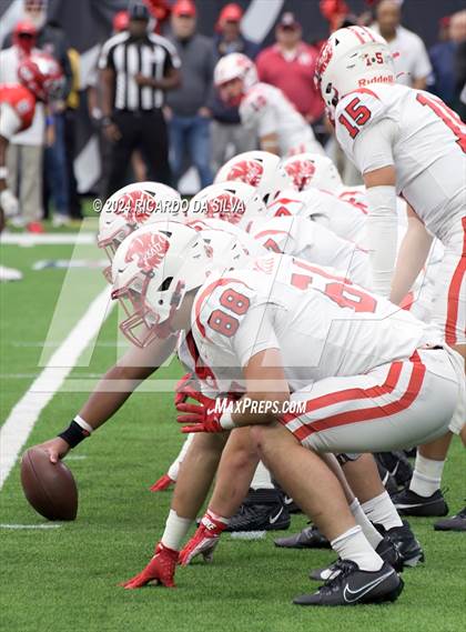 Thumbnail 1 in Katy vs. North Shore (UIL 6A Football Division 1 Region 3 Regional) photogallery.