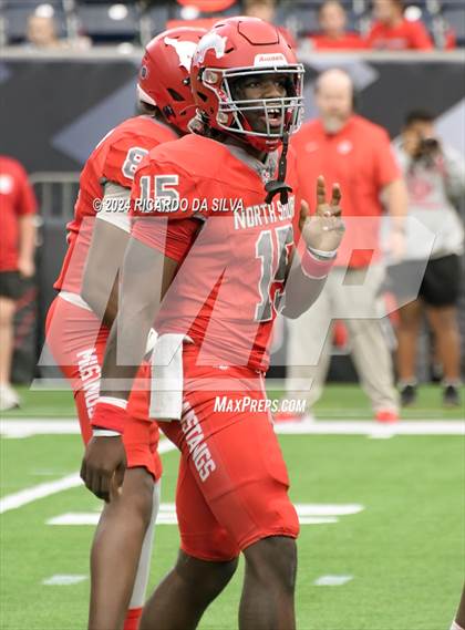 Thumbnail 1 in Katy vs. North Shore (UIL 6A Football Division 1 Region 3 Regional) photogallery.