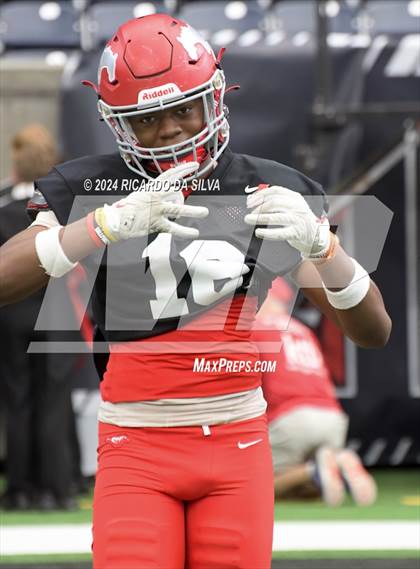 Thumbnail 1 in Katy vs. North Shore (UIL 6A Football Division 1 Region 3 Regional) photogallery.