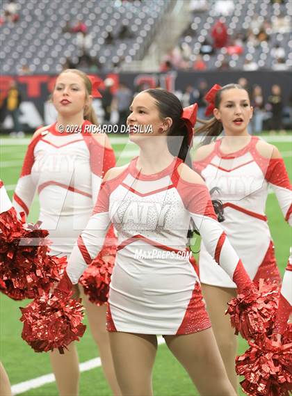 Thumbnail 1 in Katy vs. North Shore (UIL 6A Football Division 1 Region 3 Regional) photogallery.