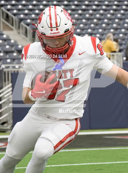 Thumbnail 3 in Katy vs. North Shore (UIL 6A Football Division 1 Region 3 Regional) photogallery.