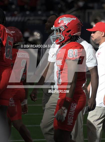 Thumbnail 1 in Katy vs. North Shore (UIL 6A Football Division 1 Region 3 Regional) photogallery.