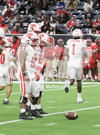 Thumbnail 1 in Katy vs. North Shore (UIL 6A Football Division 1 Region 3 Regional) photogallery.
