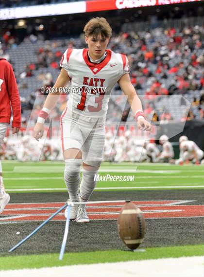 Thumbnail 1 in Katy vs. North Shore (UIL 6A Football Division 1 Region 3 Regional) photogallery.