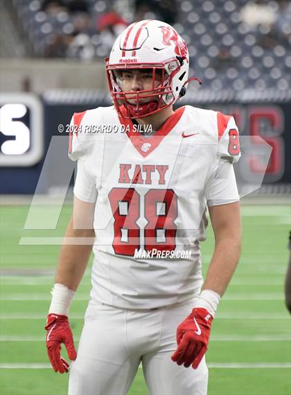 Thumbnail 2 in Katy vs. North Shore (UIL 6A Football Division 1 Region 3 Regional) photogallery.