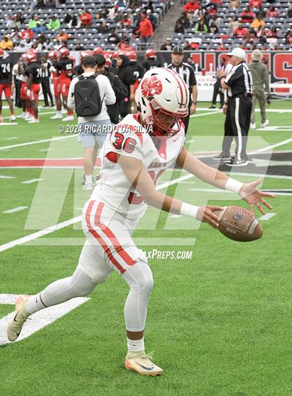 Thumbnail 1 in Katy vs. North Shore (UIL 6A Football Division 1 Region 3 Regional) photogallery.