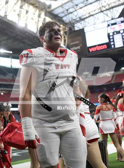 Thumbnail 2 in Katy vs. North Shore (UIL 6A Football Division 1 Region 3 Regional) photogallery.