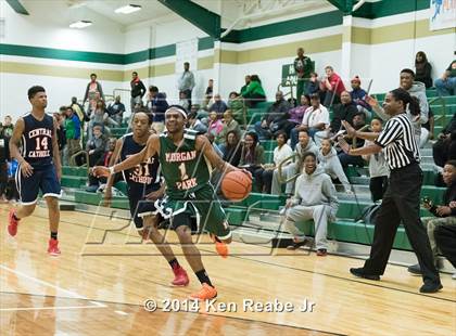 Thumbnail 2 in Cleveland Central Catholic vs Morgan Park (LeBron James Classic) photogallery.