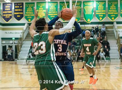Thumbnail 2 in Cleveland Central Catholic vs Morgan Park (LeBron James Classic) photogallery.
