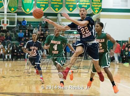 Thumbnail 1 in Cleveland Central Catholic vs Morgan Park (LeBron James Classic) photogallery.