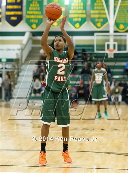 Thumbnail 1 in Cleveland Central Catholic vs Morgan Park (LeBron James Classic) photogallery.