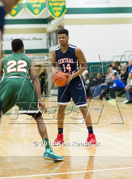 Thumbnail 3 in Cleveland Central Catholic vs Morgan Park (LeBron James Classic) photogallery.